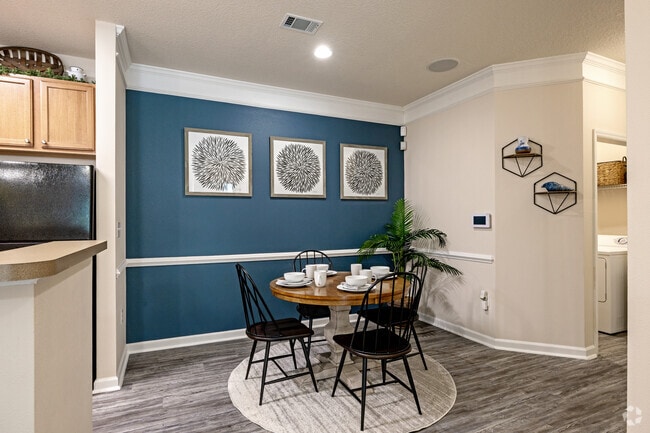Scotland - 2BR, 2BA - 1,075SDF - Dining Area - Abberly Pointe Apartment Homes