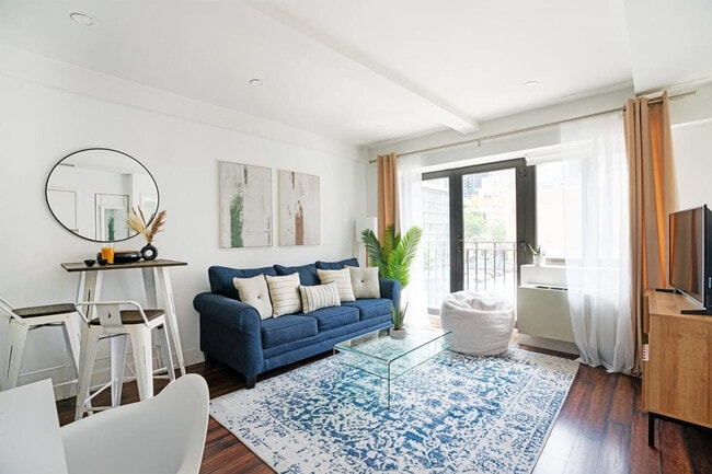 Building Photo - 809 9th Ave Unit ID1021905P