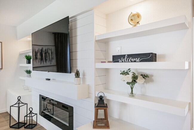 Photo - 5021 Libbey Dr Unit SI FL2-ID1472547P