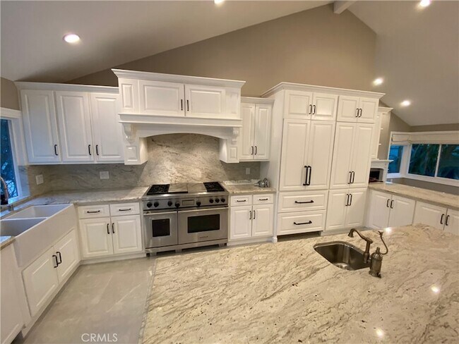 Photo - 1933 N Canyon Park Cir