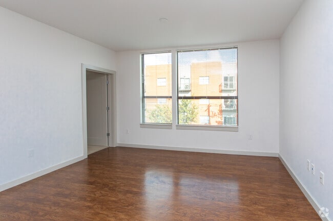 2BR, 2BA - 1288SF - Inman Quarter