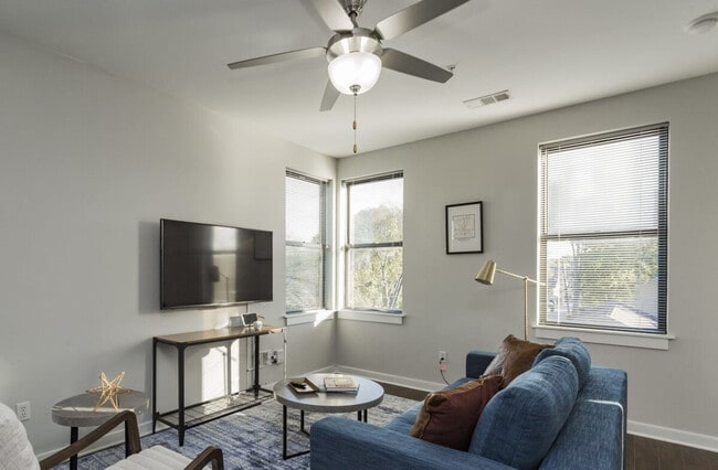 Photo - 1016 18th Ave S Unit ID1388261P