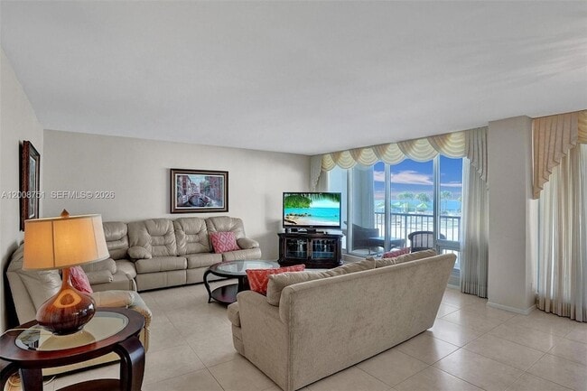Building Photo - 4280 Galt Ocean Dr Unit 2K