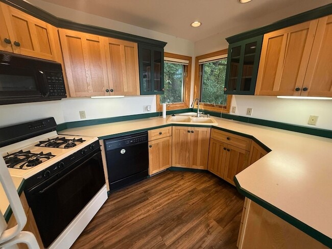 Photo - 125 Cogan Dr