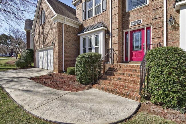 Photo - 6520 Red Maple Dr