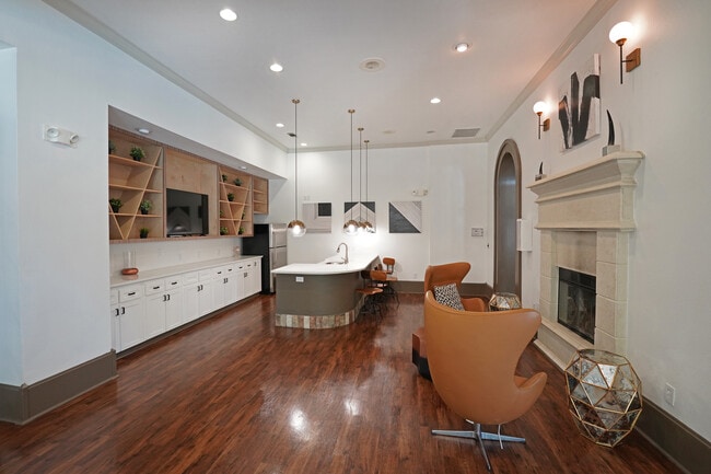 Community Kitchen & Lounge - Residences at River Park West