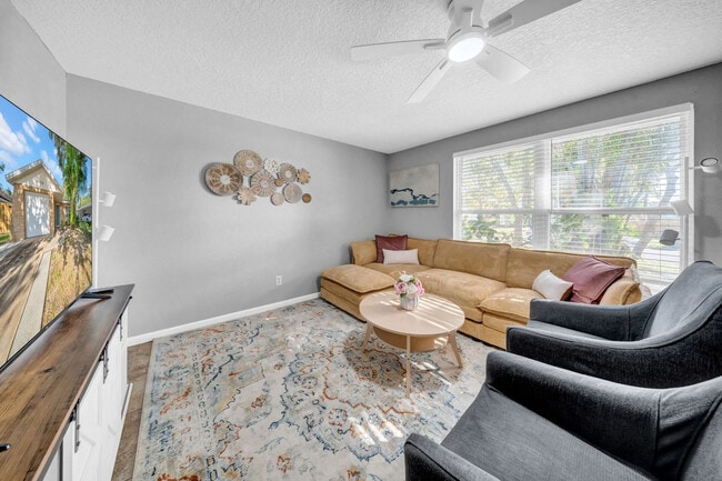 Building Photo - 779 34th St SE Unit ID1319966P