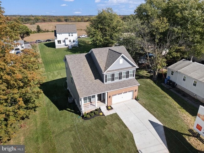 Photo - 148 W Baltimore St