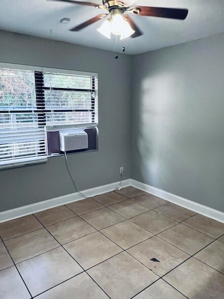 Photo - 826 SE Damask Ave Unit A