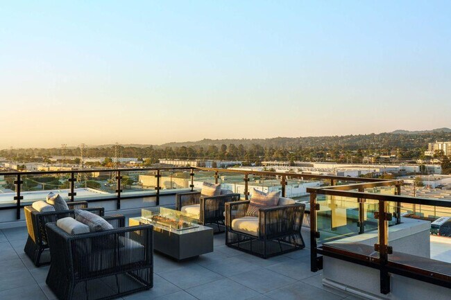 Photo - 1 Adrian Ct Unit ID1266175P