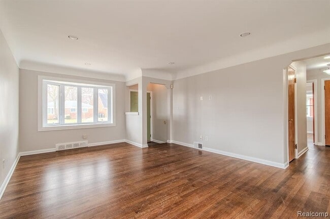 Photo - 20625 Elizabeth St