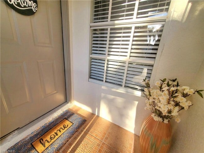 Photo - 992 Marblehead Dr