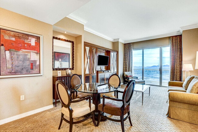 Building Photo - 135 E Harmon Ave Unit SI ID1293409P