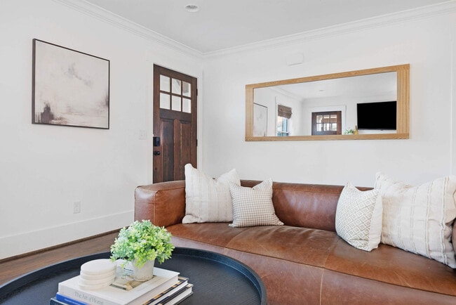 Photo - 1701 Neal Terrace Unit ID1043929P