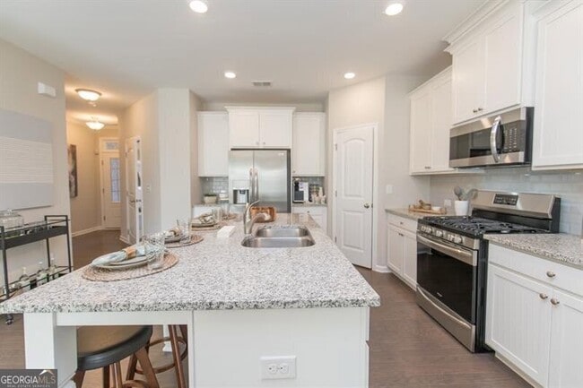 Photo - 1626 Lansing Bluff Walk