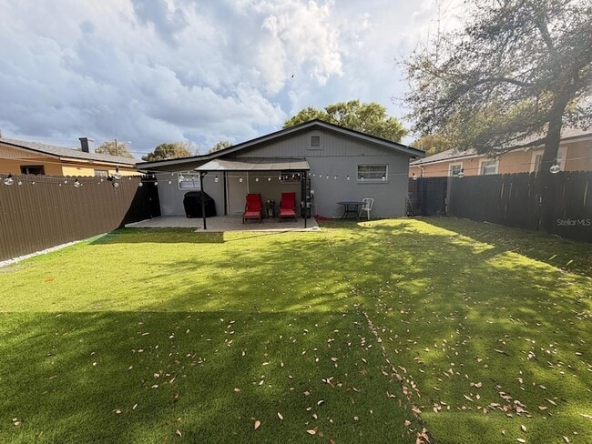 Building Photo - 1039 25th St