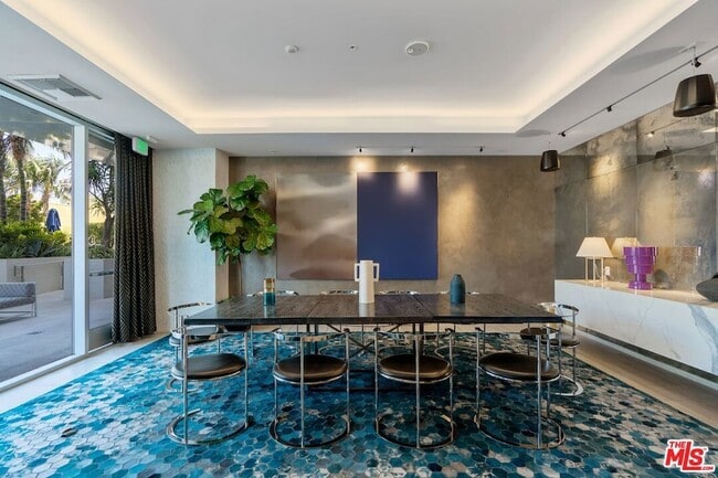 Photo - 1050 S Grand Ave