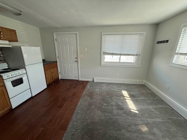 Photo - 1 Bragg Ave Unit A