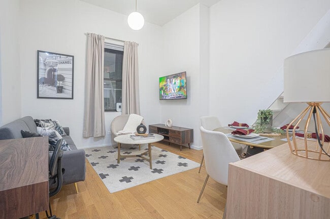 Building Photo - 703 Jefferson Ave Unit SI ID1359077P