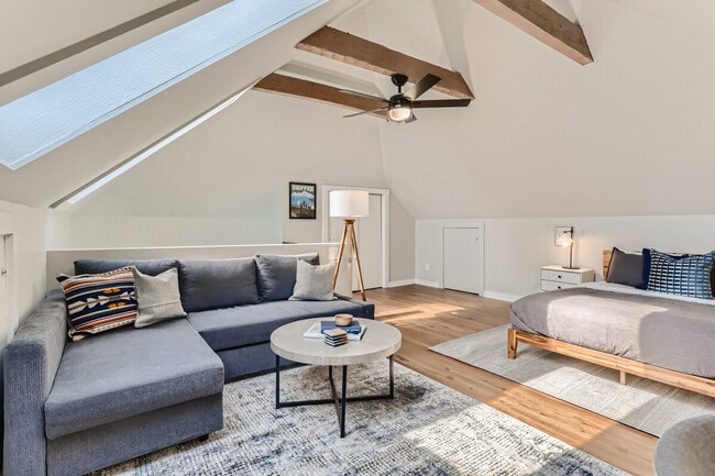 Photo - 1240 York St Unit ID1026264P