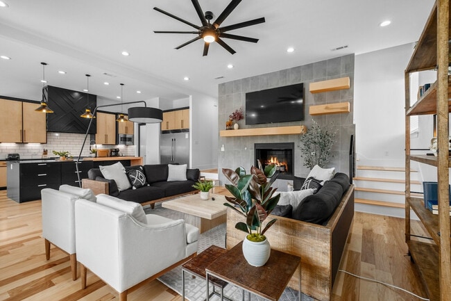 Photo - 1251 Fillmore St Unit ID1221810P