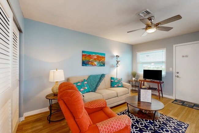 Building Photo - 205 Highland Ave Unit SI ID1591506P