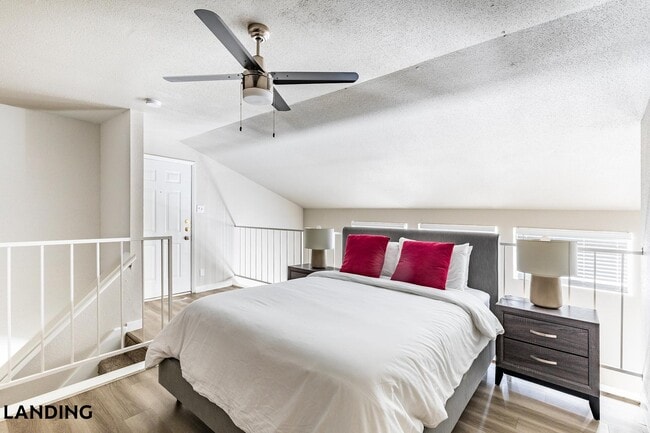 Building Photo - 5301 Overton Ridge Blvd Unit 617