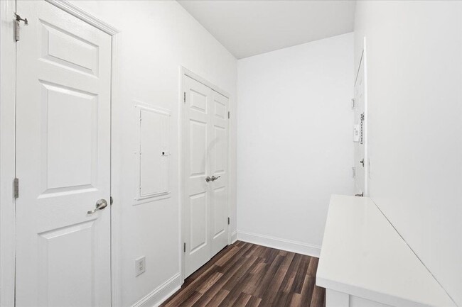 Photo - 318 54th St Unit 1B
