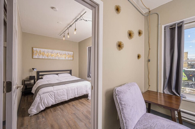 Photo - 532 W College Ave Unit ID1061640P