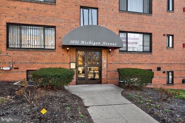 Photo - 1031 Michigan Ave NE Unit 203