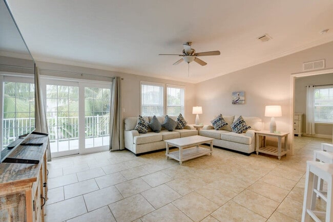 Building Photo - 886 Loggerhead Ln Unit ID1297829P