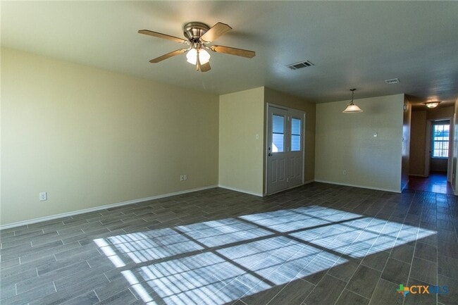 Photo - 6412 Temora Loop Unit A