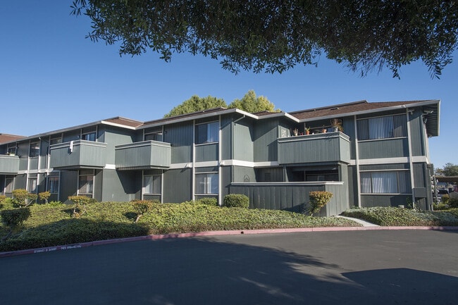 Building Photo - Woodside Park