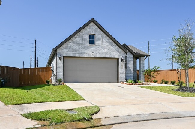 Building Photo - 3057 Pensacola Dr