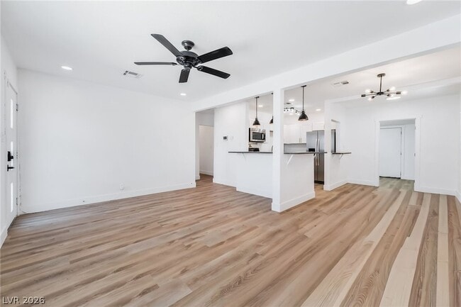 Photo - 1610 E Ogden Ave