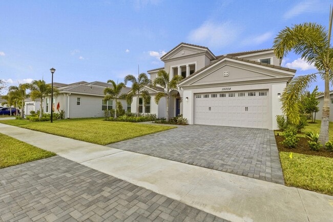 Photo - 15054 Wildwood Cir