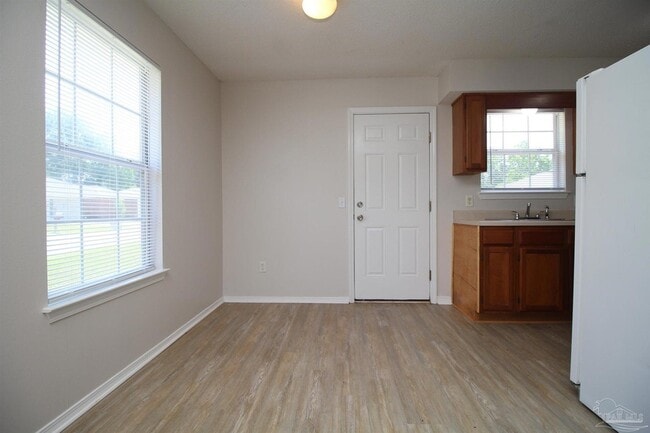 Photo - 509 Wood Crest Way