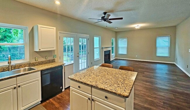 Photo - 94 Blairmore Dr