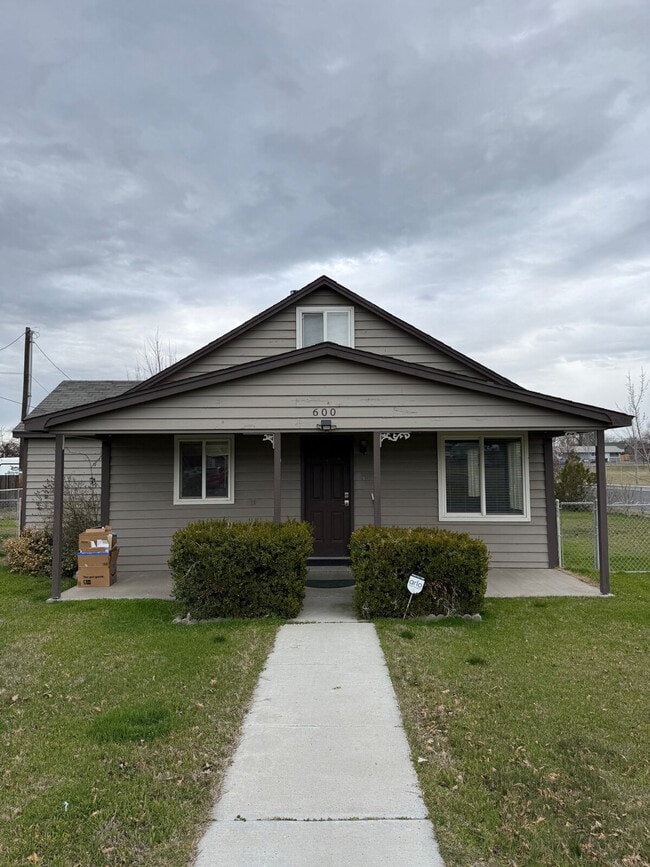 Photo - 600 NE 3rd St Unit SI ID1473538P