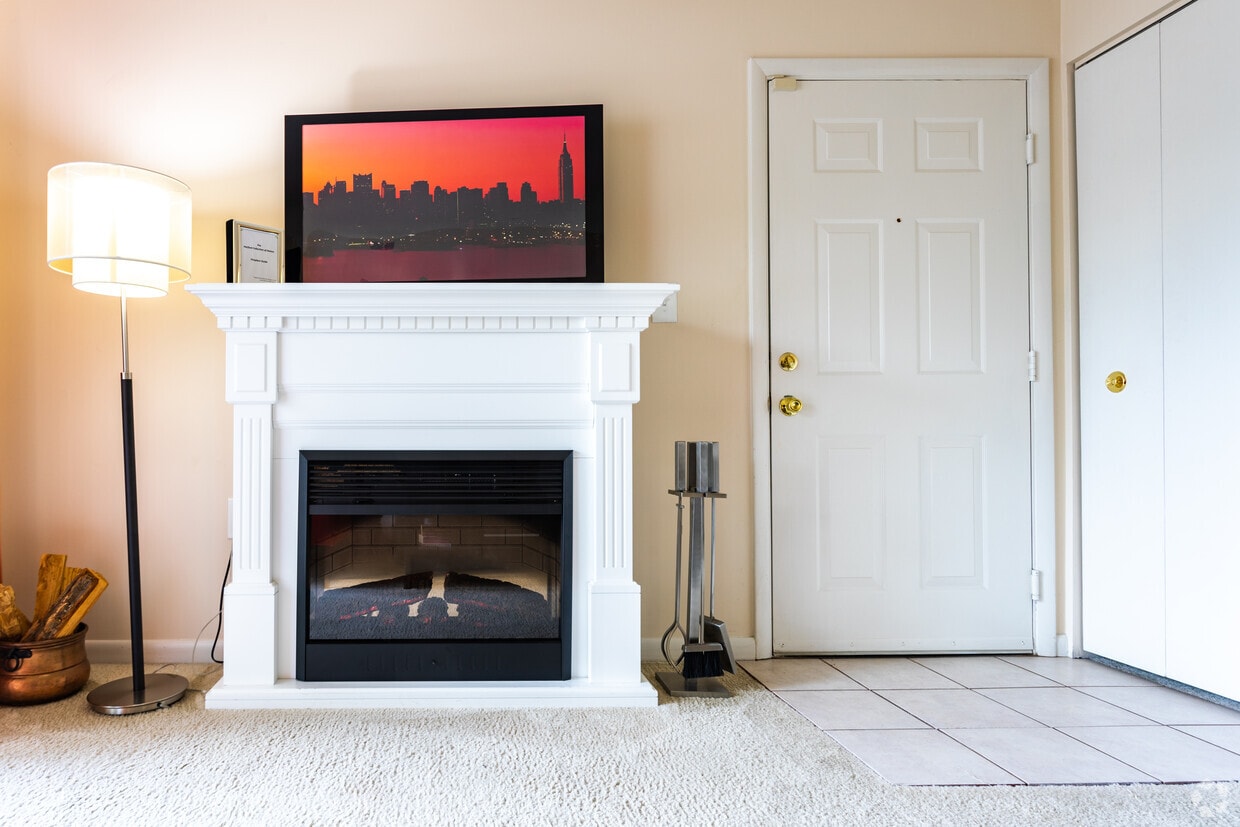 Floor Plan - Two Bedroom