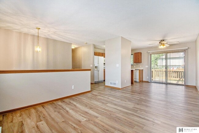 Photo - 17854 Lillian St