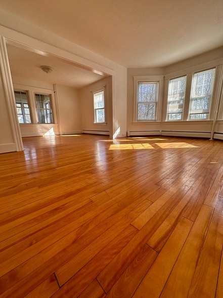 Photo - 58 Oxford St N Unit 1