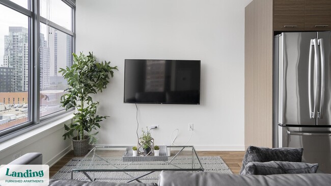 Photo - 347 W Chestnut St Unit 711.1404627