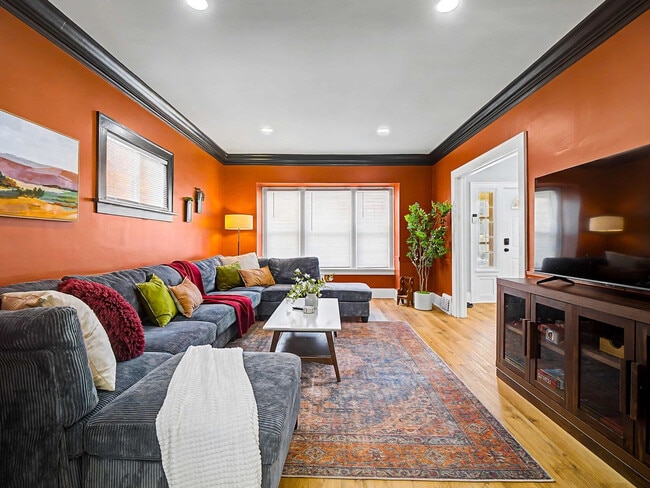 Building Photo - 2010 Chesterland Ave Unit SI ID1496099P