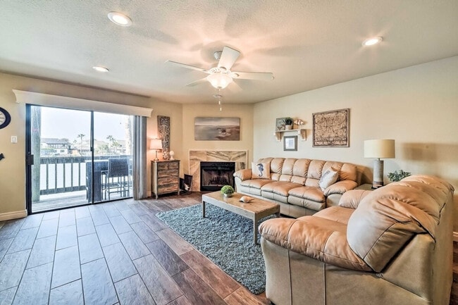 Building Photo - 15425 Fortuna Bay Dr Unit SI ID1385844P
