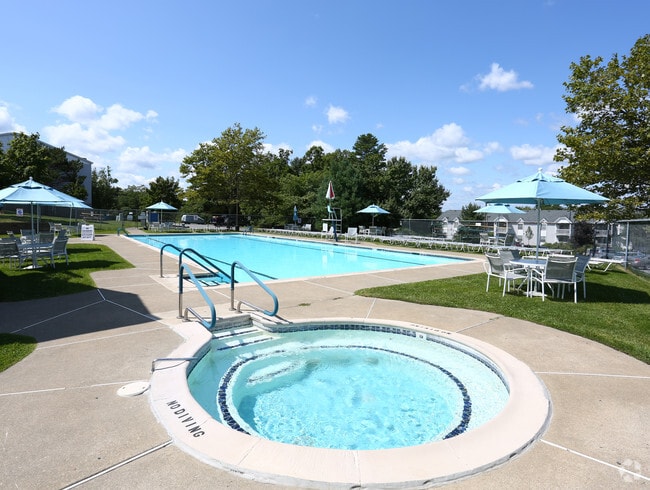 Hot Tub/Spa - East Mountain Apartments