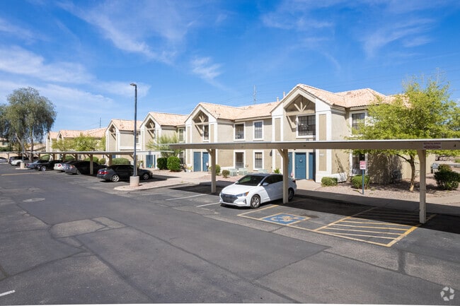 Covered Parking - Cottonwood Crossing