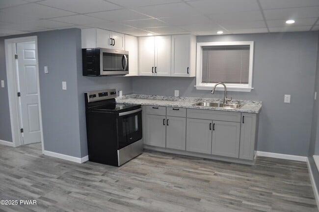 Building Photo - 25 Lizzy Ln Unit 1st floor