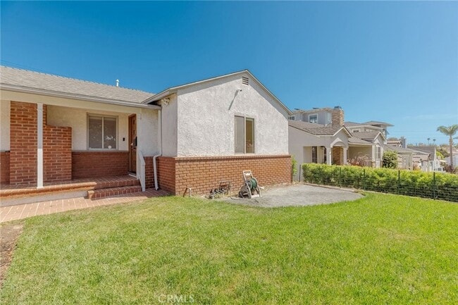 Photo - 709 Avenue D