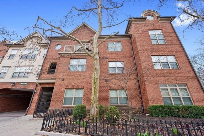 Building Photo - 35 Buttles Ave Unit A